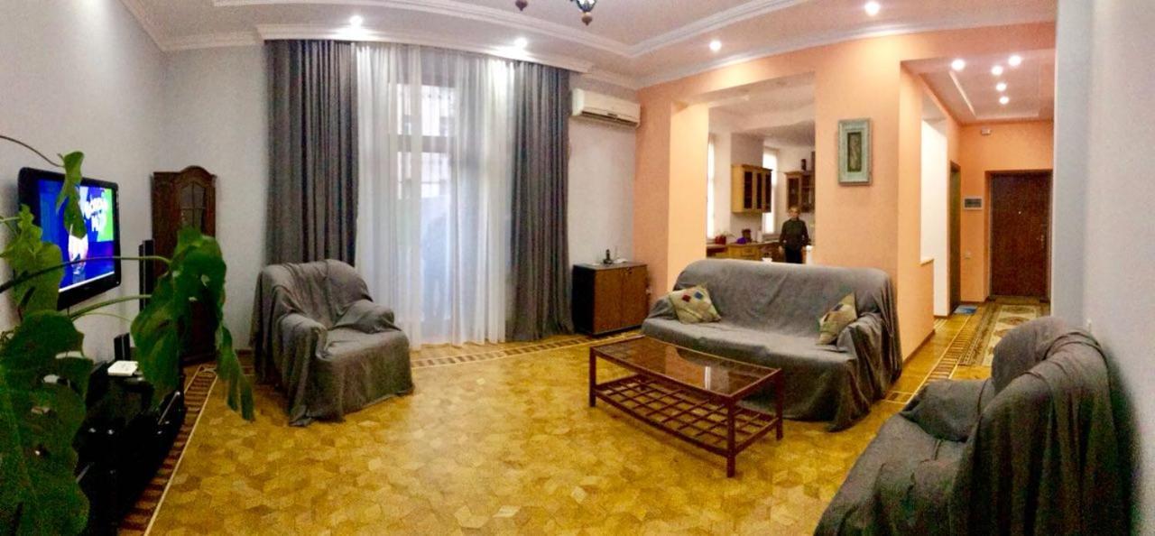 Calm Center Of Baku Apartment Exterior foto